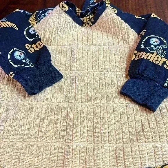 Pittsburgh Steelers bib. - Picture 4 of 6